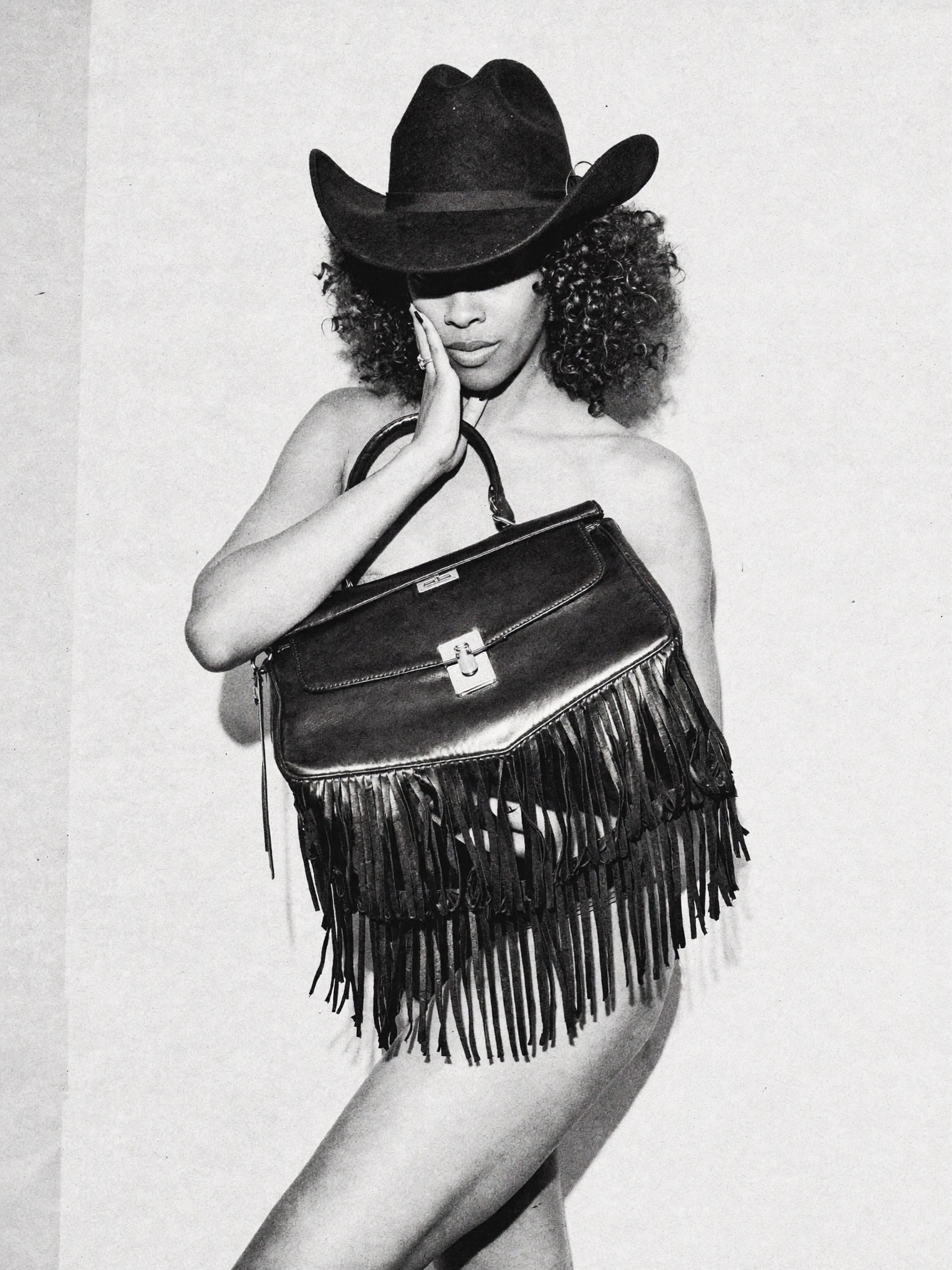 Fringe shoulder bag